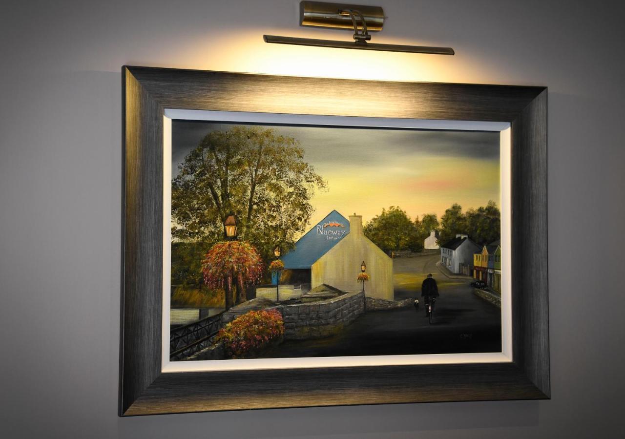 The Leitrim Inn And Blueway Lodge County Leitrim Exterior photo